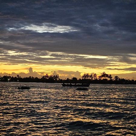 Pamba Inn Alappuzha Экстерьер фото